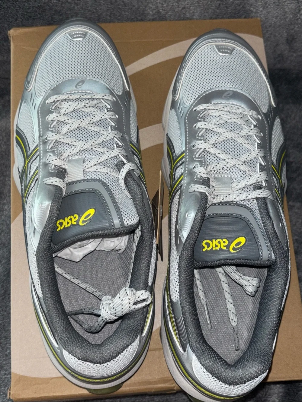 ASICS Glacier Gray / Gel-Kinetic Fluent / Men’s 11 NWT